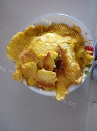 喷香的鸡蛋饼做法图解1)