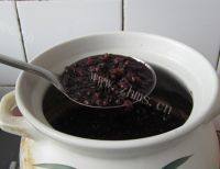 简易的黑米红豆粥