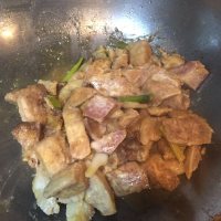 家常菜芋头烧肉