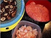 美味的三鲜红油抄手做法图解1)