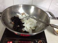 「健康美食」山药黑木耳炒肉片做法图解5)