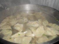 味道不错的韭菜鸡蛋水饺做法图解8)