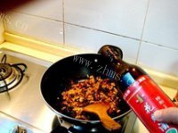 芳香四溢的麻婆豆腐做法图解7)