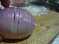 美味洋葱火腿咸马芬做法图解3)