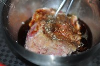 东北酸菜馅肉包子做法图解7)