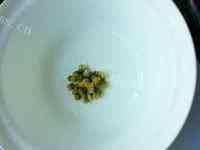 好喝的雪梨菊花茶做法图解3)