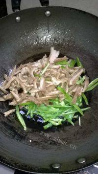口感极佳的爆炒牛肚