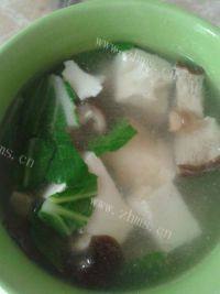 家常菜香菇豆腐汤