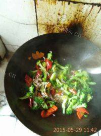 家常菜西兰花炒肉丝