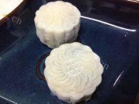 香甜的紫薯冰皮月饼做法图解31)