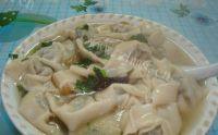 诱人的酸汤饺子