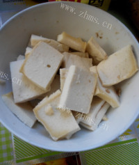 美味营养的炒千叶豆腐做法图解2)