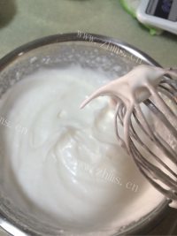 美味的脆椰酸奶蛋糕做法图解8)