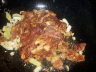 酸豆角炒肉做法图解3)