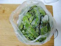 让人怀念的豆角炖土豆做法图解1)