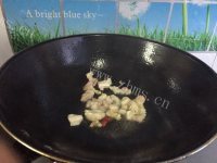 下饭的茭白炒肉做法图解3)