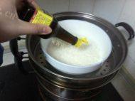 诱人的紫菜包饭做法图解9)