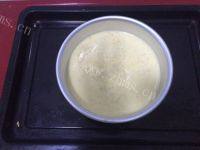 美味的戚风蛋糕做法图解7)