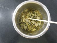 自制绿茶慕斯做法图解7)