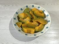 美味的南瓜蝴蝶卷做法图解4)