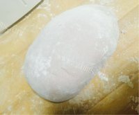 美味的紫薯蝴蝶酥做法图解4)