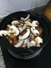 香喷喷的黄焖鸡米饭做法图解6)