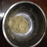 自制豆沙卷面包做法图解4)