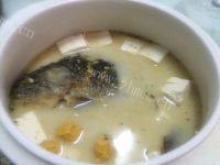 美味的鲫鱼豆腐汤