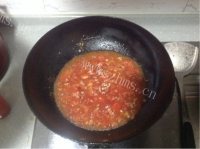 诱人的番茄肉酱意面做法图解8)