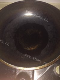 色香味俱全的肉末茄子做法图解3)