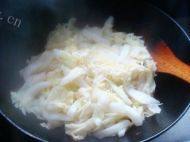 白菜炖豆腐的做法图解八