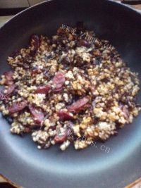 午餐梅干菜香肠饭做法图解9)
