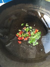 长豆角炒西红柿做法图解3)