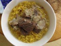 美味的牛腩面做法图解6)