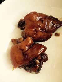 美味的烤猪蹄做法图解5)