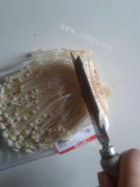 下饭的剁椒金针菇做法图解1)
