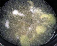 特色美食-鱼头豆腐汤做法图解9)
