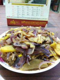 洋葱土豆炒肉丝做法图解4)