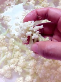 好吃的咖喱花菜做法图解2)