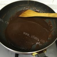 自制巧克力太妃糖做法图解5)