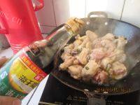 家常菜鸭腿炖土豆做法图解3)