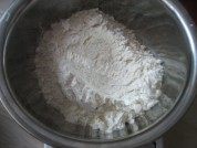 家常韭菜肉馅饼做法图解1)