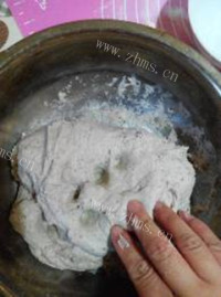 特别的紫薯黑芝麻馒头做法图解8)