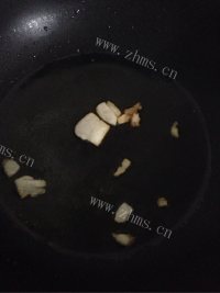 营养甘蓝炒木耳做法图解3)