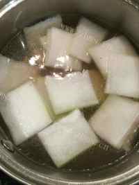 色香味俱全的冬瓜排骨汤做法图解5)