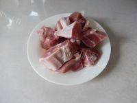 莲藕烧鸭肉做法图解2)