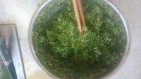 自己做的猪肉韭菜馅饼做法图解5)