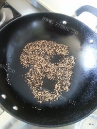 好吃的杂粮面包做法图解2)