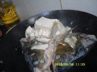 口感好的鱼头豆腐汤做法图解6)