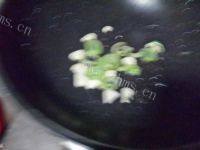 易做的素炒西兰花做法图解5)
